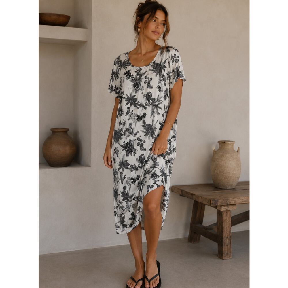 Day Dreams Duvet Days White Black Jungle Leopards Print Midi Dress Women 18 NWOT